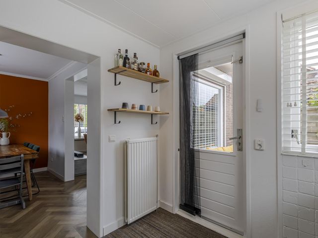 Kuyperstraat 1, Hardinxveld-Giessendam