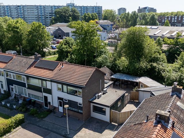 Reigerplein 8, Spijkenisse