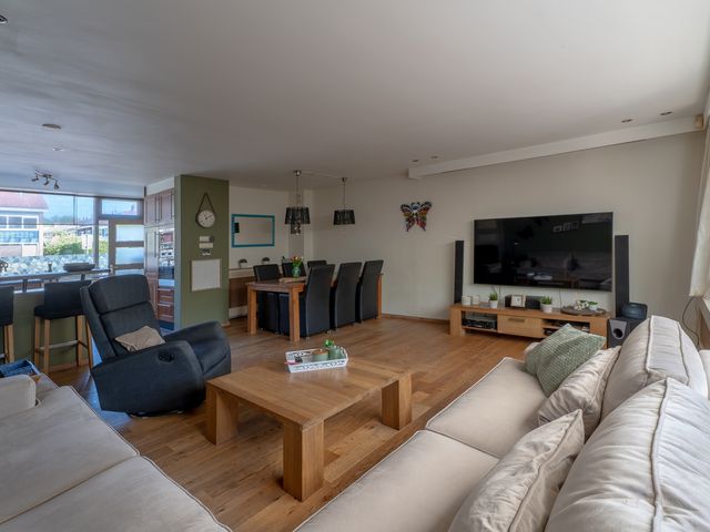 Reigerplein 8, Spijkenisse