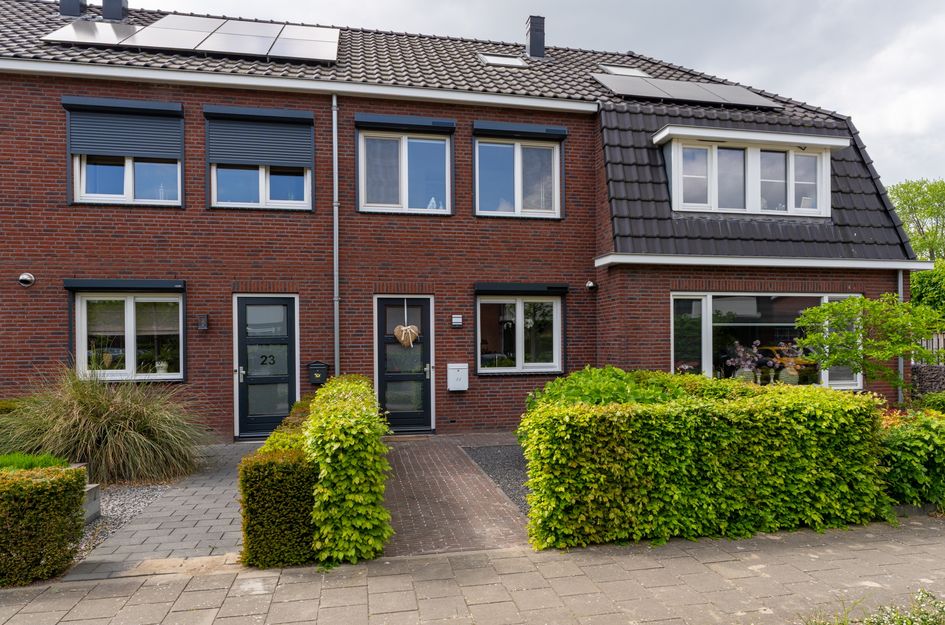 Dokter Esseveldlaan 25