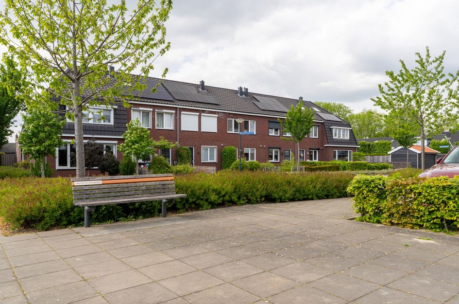 Dokter Esseveldlaan 25