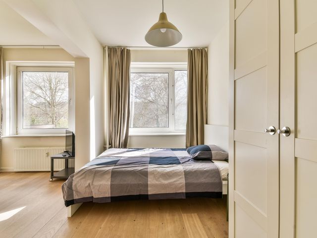 Van Nijenrodeweg 837, Amsterdam