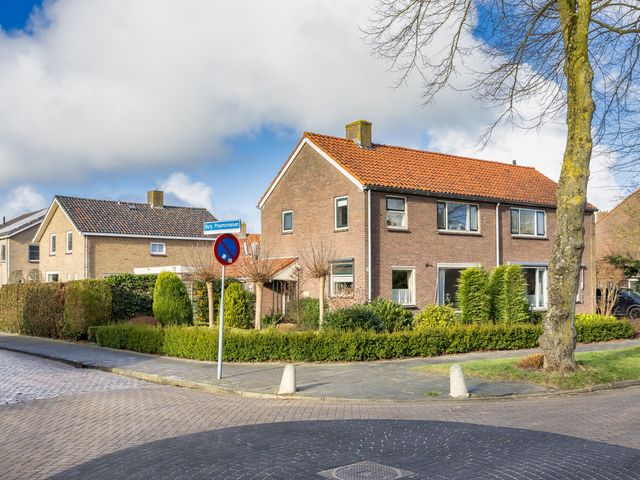 Burg Praamsmalaan 30, Bolsward