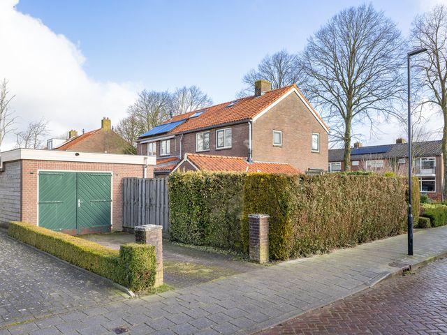 Burg Praamsmalaan 30, Bolsward