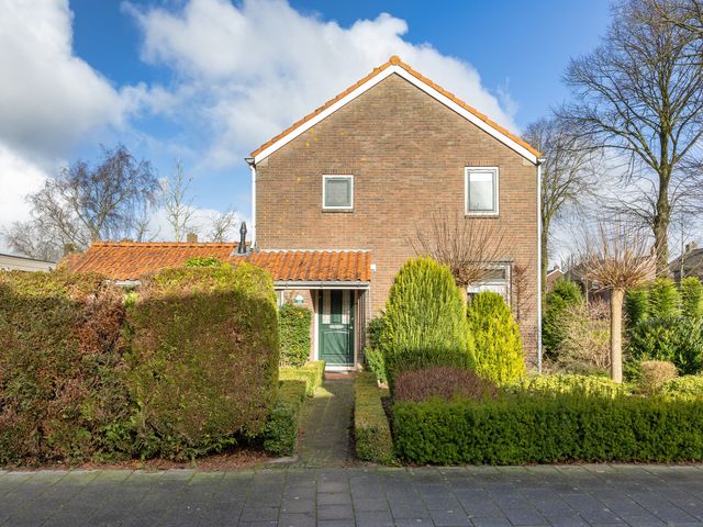 Burg Praamsmalaan 30, Bolsward