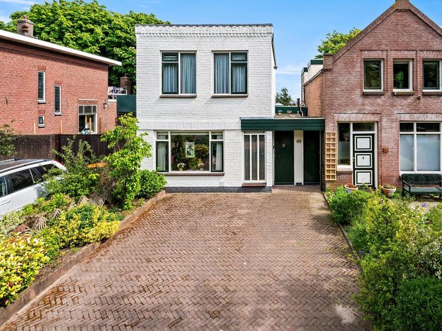 Haagweg 115, Monster