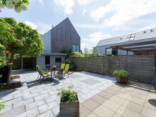 Ravelijn 18, Vijfhuizen