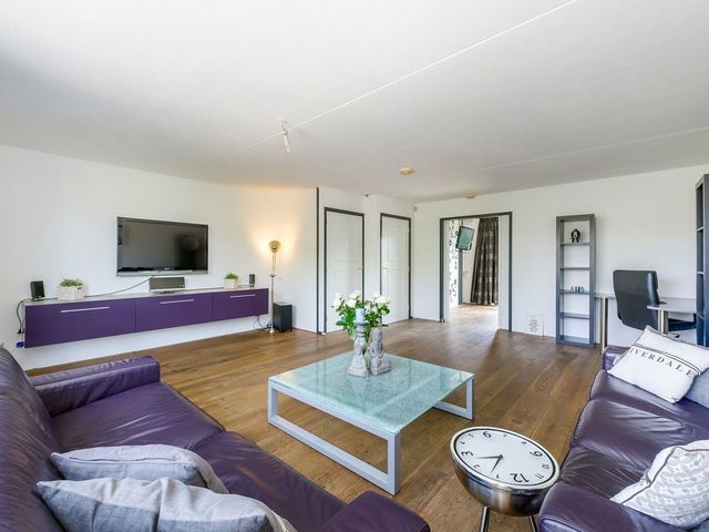 Ravelijn 18, Vijfhuizen