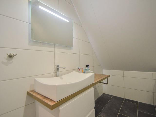 Ravelijn 18, Vijfhuizen