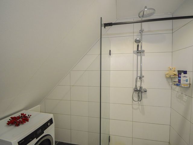 Ravelijn 18, Vijfhuizen