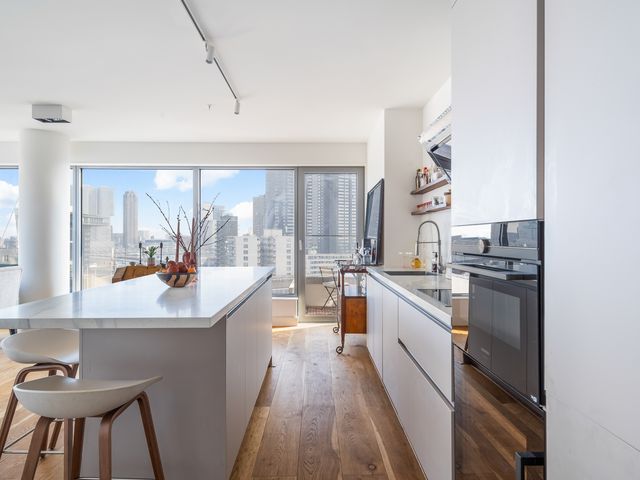 Baan 48F, Rotterdam