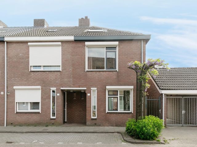 Abraham Kuijperstraat 60, Tilburg