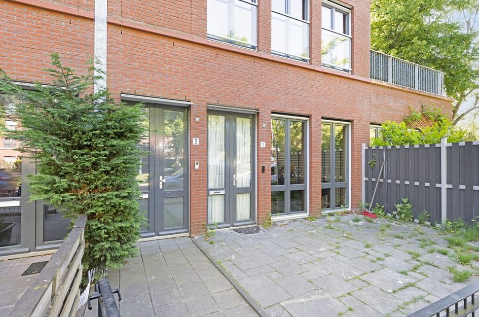 Hoogeveenlaan 3