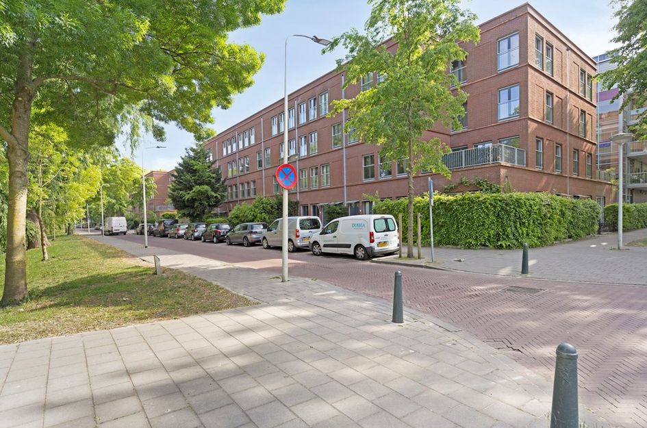 Hoogeveenlaan 3