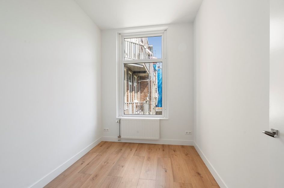 Admiraal De Ruijterweg 160 2
