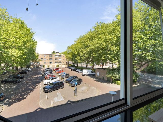 Meander 895, Amstelveen