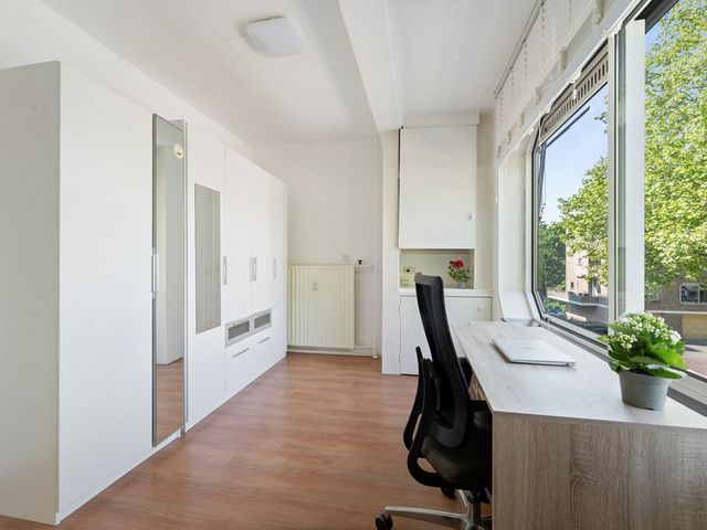 Meander 895, Amstelveen