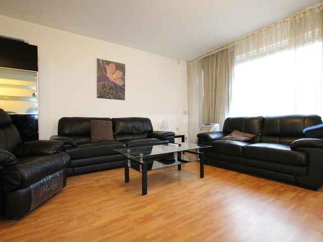 Asserring 123, Amstelveen