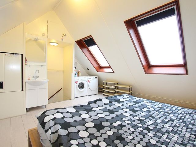 Asserring 123, Amstelveen