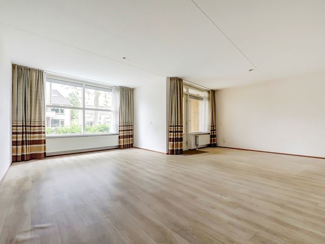 Apollostraat 17, Strijen