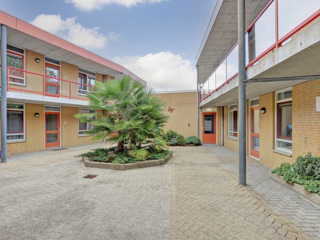 Apollostraat 17, Strijen
