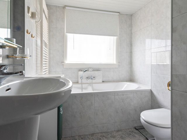 Julianaplein 7, Noordwijkerhout