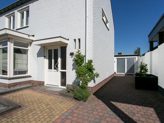 Prinses Marijkestraat 33, Stramproy