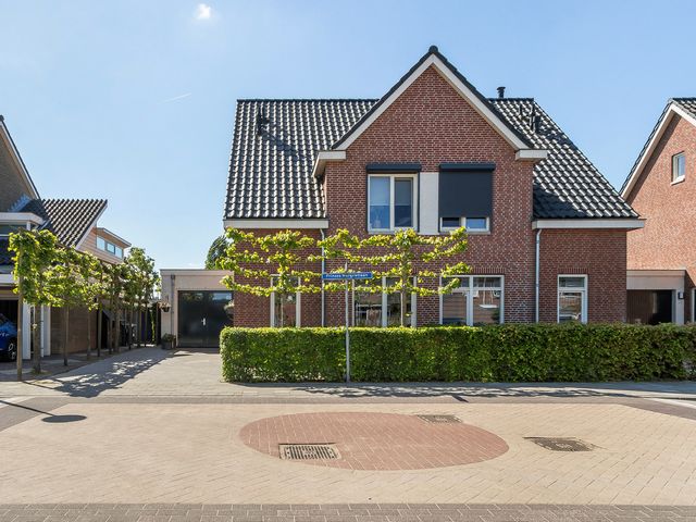 Prinses Margrietlaan 22, Oud-Alblas