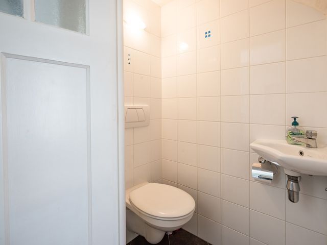 Strick van Linschotenstraat 4, Beverwijk