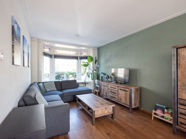 Strick van Linschotenstraat 4, Beverwijk