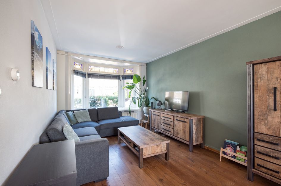 Strick van Linschotenstraat 4