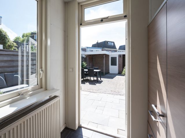 Strick van Linschotenstraat 4, Beverwijk