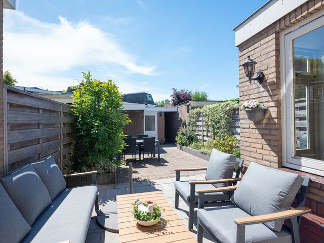 Strick van Linschotenstraat 4, Beverwijk