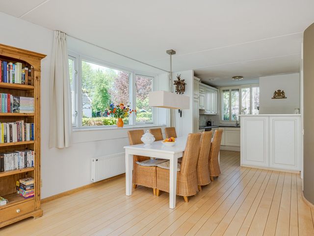 Cor van Osnabruggelaan 68, Voorschoten