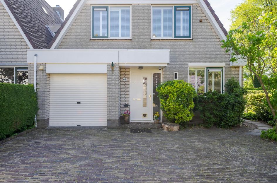 Cor van Osnabruggelaan 68