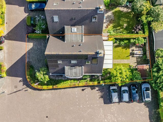 Cor van Osnabruggelaan 68, Voorschoten