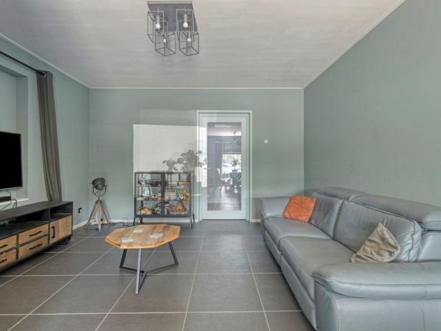 Molendijk 74, Stad aan 't Haringvliet
