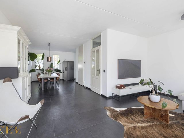 Offenbeker Bemden 19, Reuver