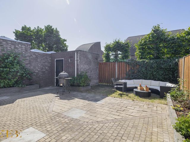 Offenbeker Bemden 19, Reuver