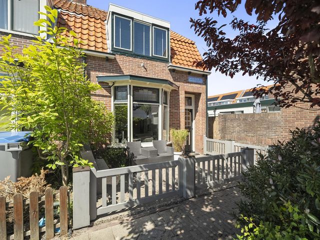 van der Duyn van Maasdamstraat 8, Den Helder