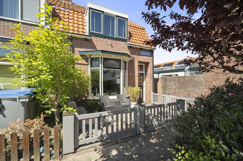 van der Duyn van Maasdamstraat 8