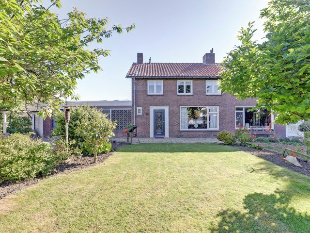 Hazeldonkse Zandweg 39, Zevenbergen