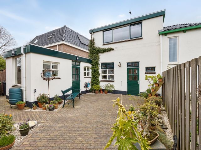 Choorstraat 38, Monster