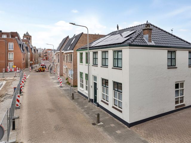 Choorstraat 38, Monster