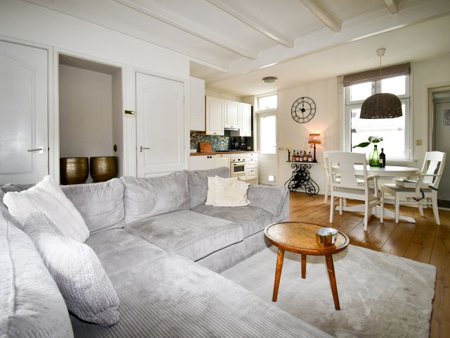 Burgemeester Eschauzierstraat 47, West-Terschelling