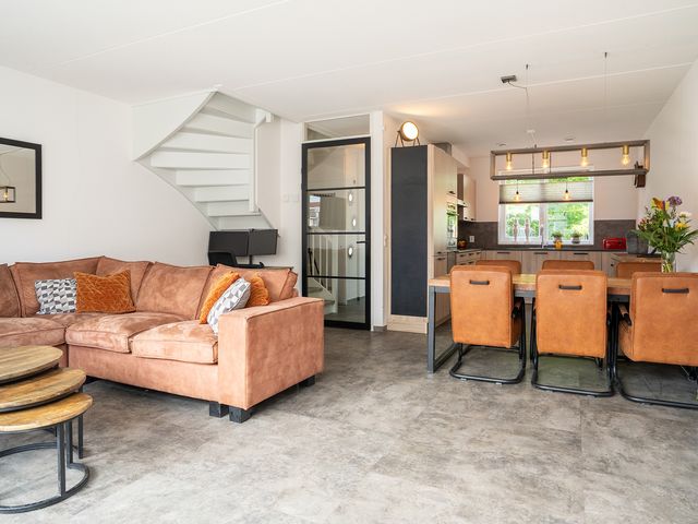Jacob van Ruysdaelstraat 43, Enschede