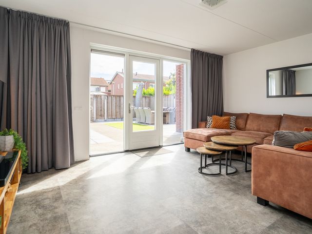 Jacob van Ruysdaelstraat 43, Enschede