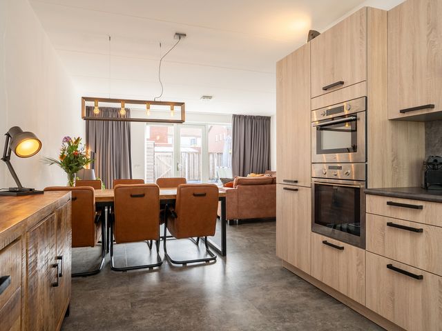 Jacob van Ruysdaelstraat 43, Enschede