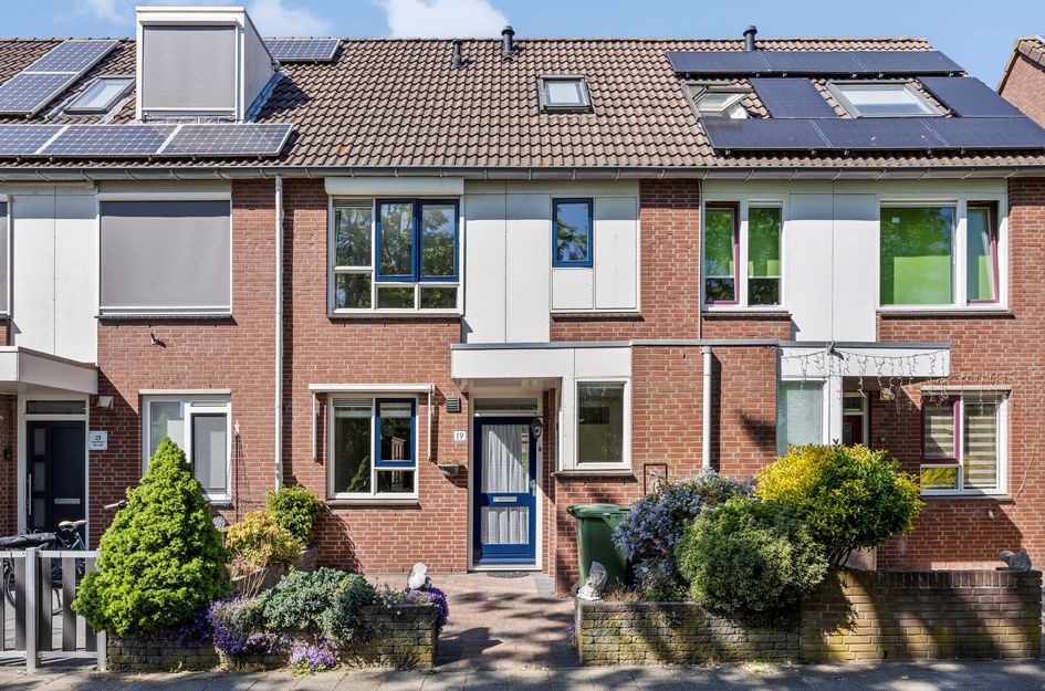 Esther De Boer-Van Rijkstraat 19