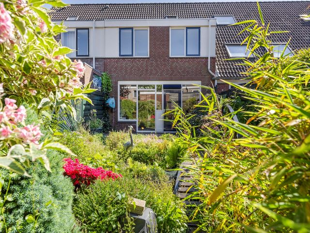 Esther De Boer-Van Rijkstraat 19, Leiden